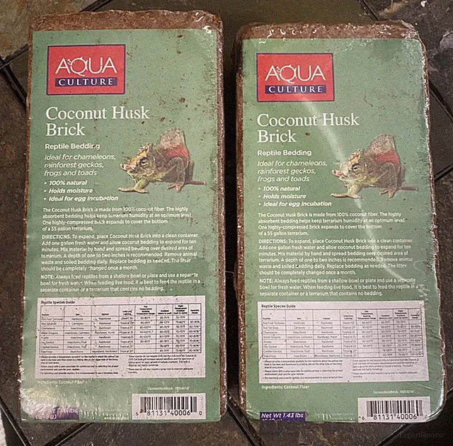 Aqua Culture Coconut Husk Brick Reptile Bedding 100% Coconut Fiber 1.43lbs-2pack