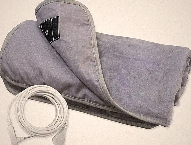 Grounding Blanket - Earth-Connected Silver Fiber Flannel Throw 50"x60