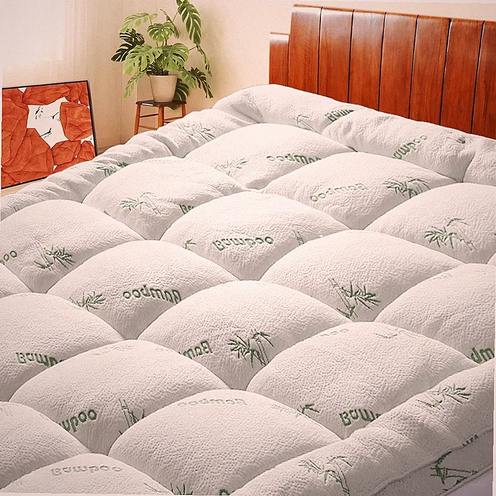 Mattress Topper Cooling Bamboo Mattress pad with 1000 GSM Down Alternative Fill